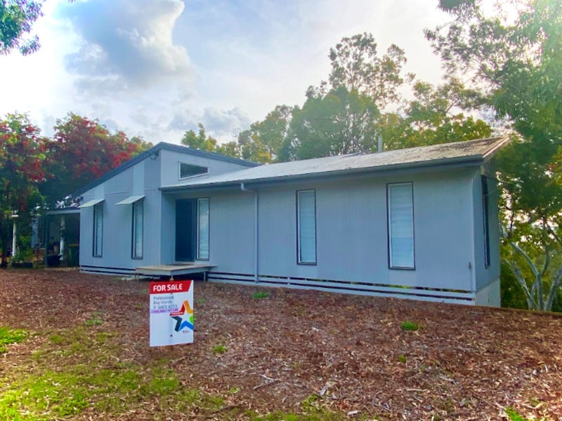 Houses for Sale in Macleay Island, QLD 4184 Pg. 4