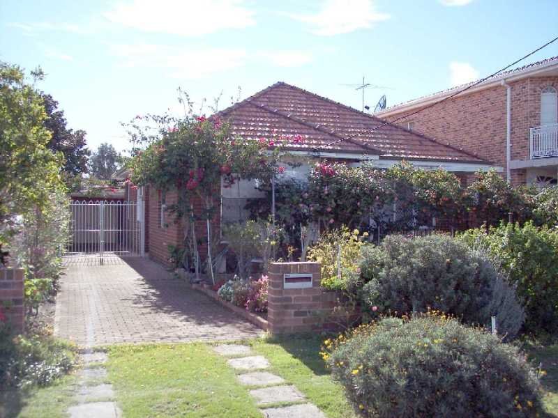 118 Barton Street, Monterey, NSW 2217 Property Details