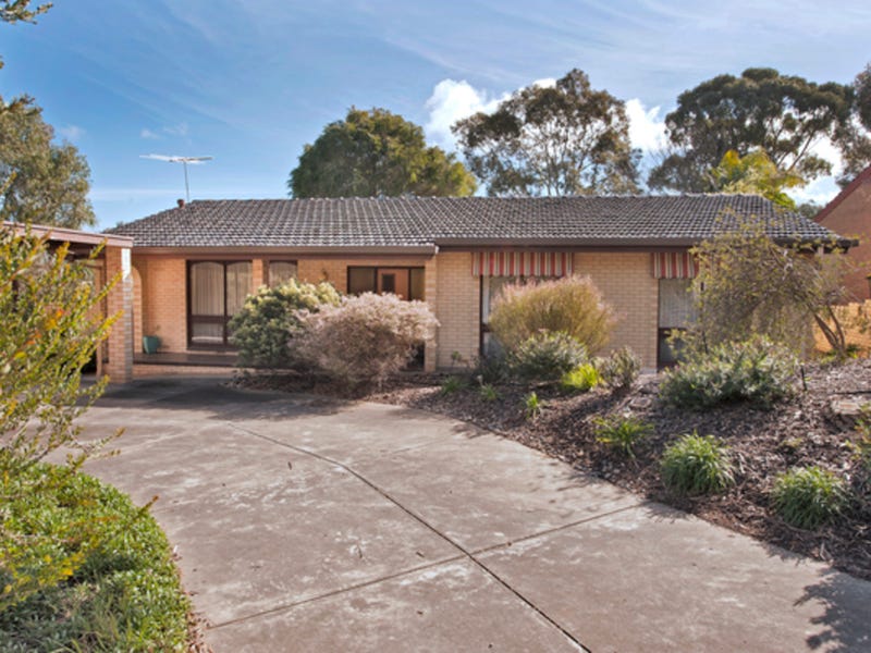 2 Solway Court, Flagstaff Hill, SA 5159