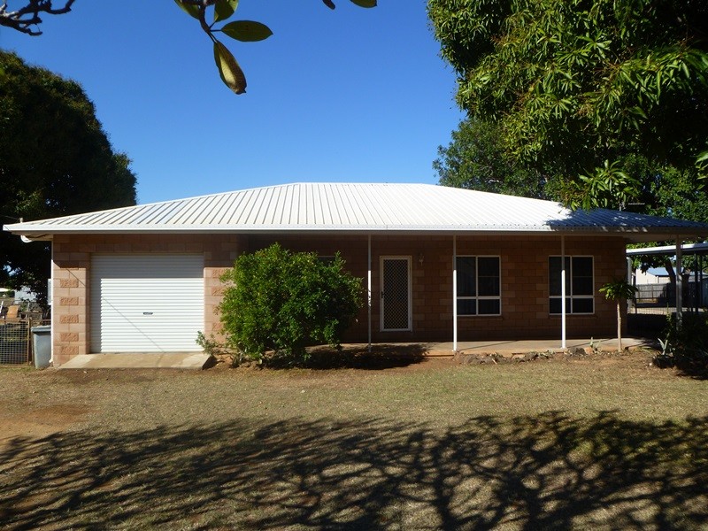 13 Stubley Street Charters Towers City Qld 4820 House For Sale Realestate Com Au