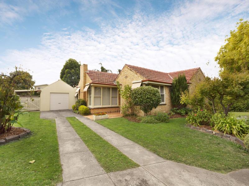 27 Wallace Avenue, Murrumbeena, VIC 3163