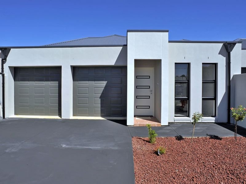 16 Kinross Avenue, Seaton, SA 5023