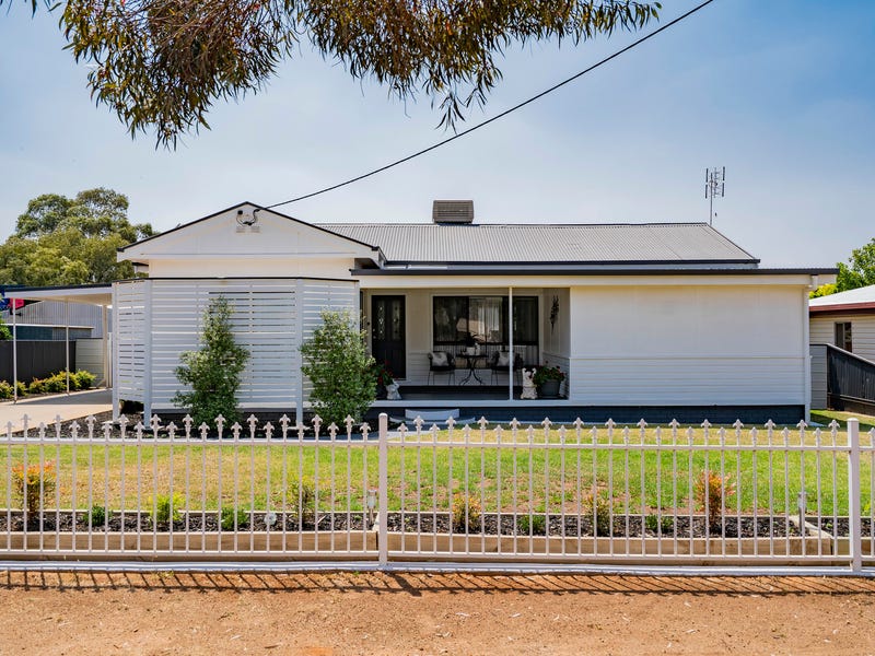 131 Vesper Street, Temora, NSW 2666