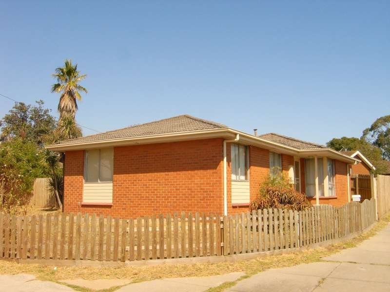 96 Robertson Drive, Mornington, Vic 3931 Property Details