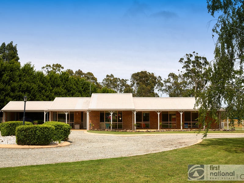 2/14 Pepperell Drive, Drouin, Vic 3818 Property Details