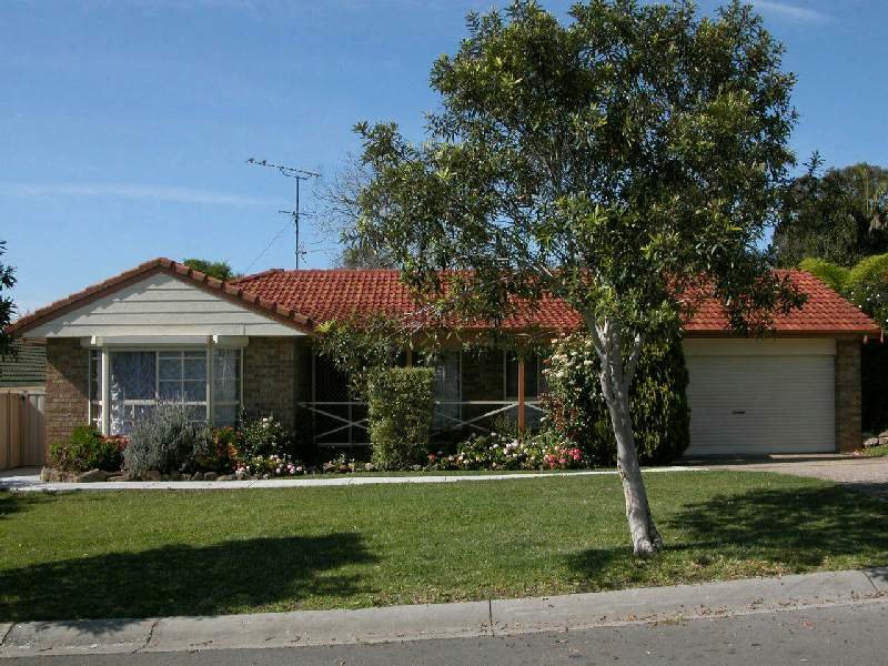 16 Federation Place, Albion Park, NSW 2527