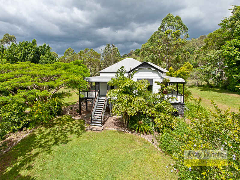 109 Buranda Road, Clear Mountain, QLD 4500