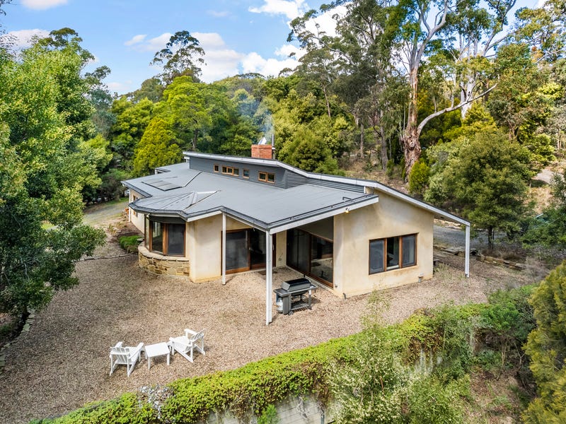 6 Cann Street, Blackwood, Vic 3458 Property Details