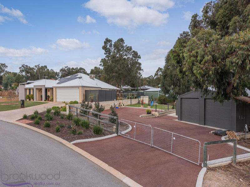 4 Connelly Place Mount Helena Wa 6082 Property Details