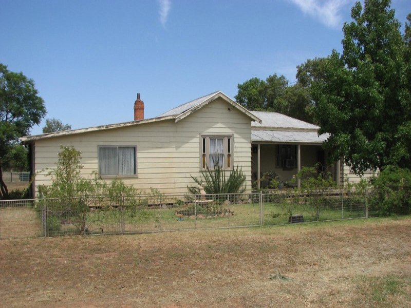66 Oberon Street, Eugowra, NSW 2806 Property Details