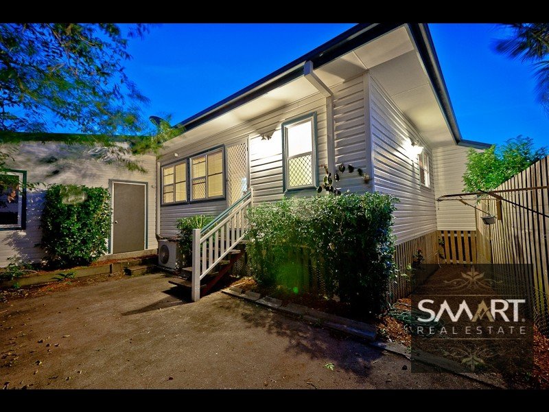 1/143 Johnston Street, Southport, QLD 4215