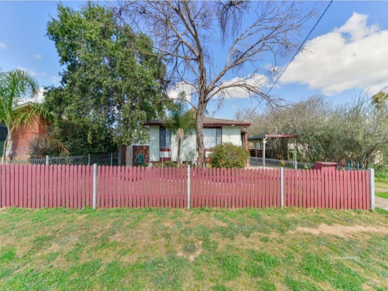 20 Tingira Avenue, West Tamworth, NSW 2340