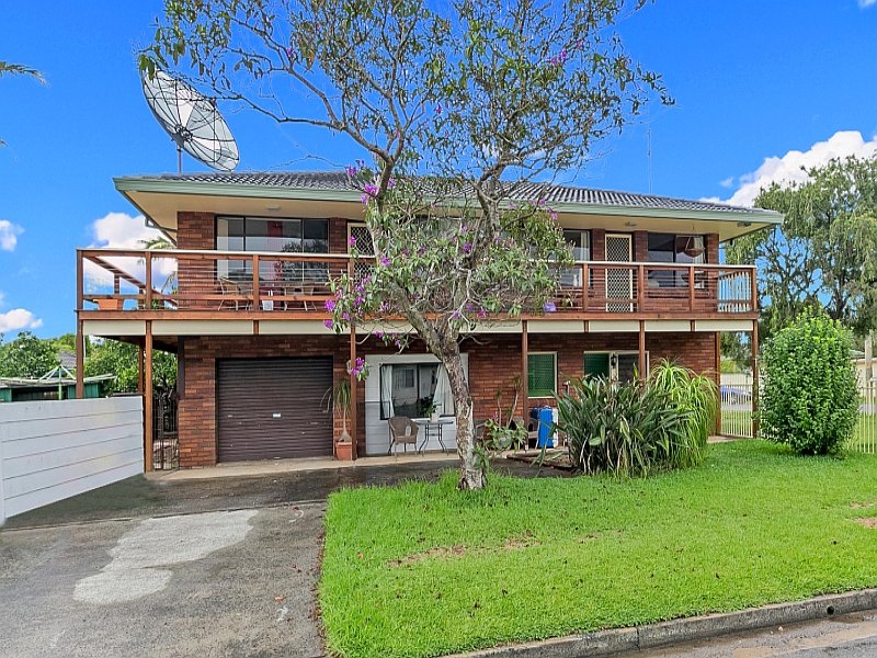 2 Boyce Avenue, Wyong, NSW 2259 - realestate.com.au