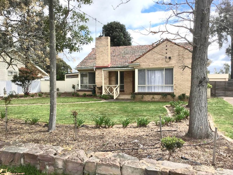 49 Dooen Road, Horsham, Vic 3400