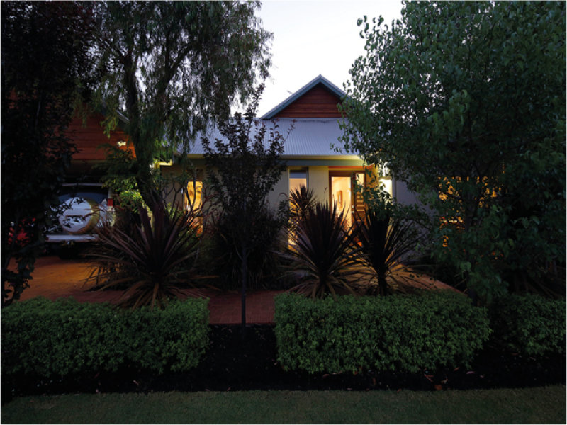 14 Ollis Street, Quindalup, WA 6281 Property Details