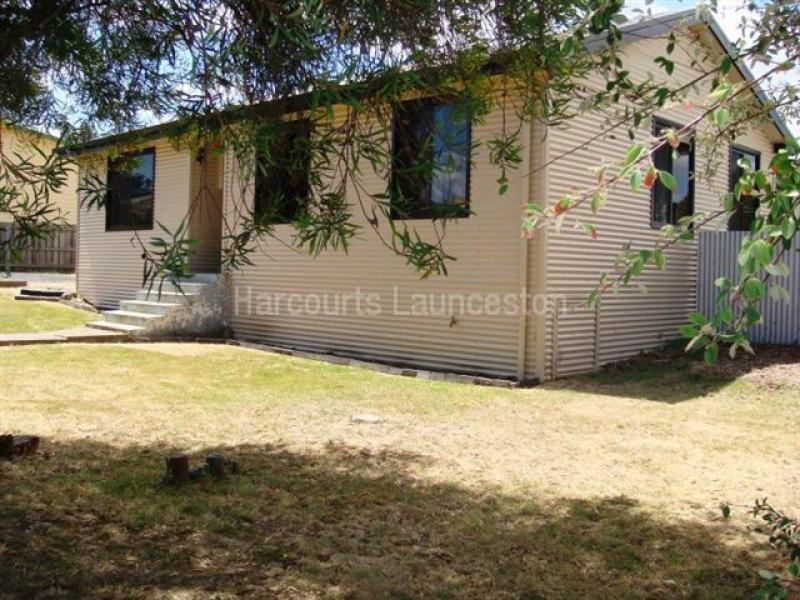 10 Yarloop Street, Waverley, TAS 7250