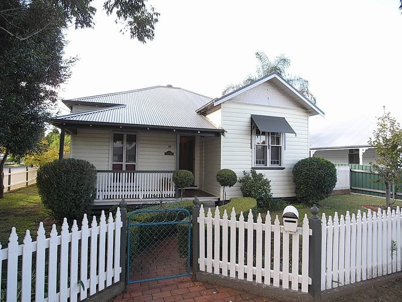 12 Cook Street, Muswellbrook, NSW 2333