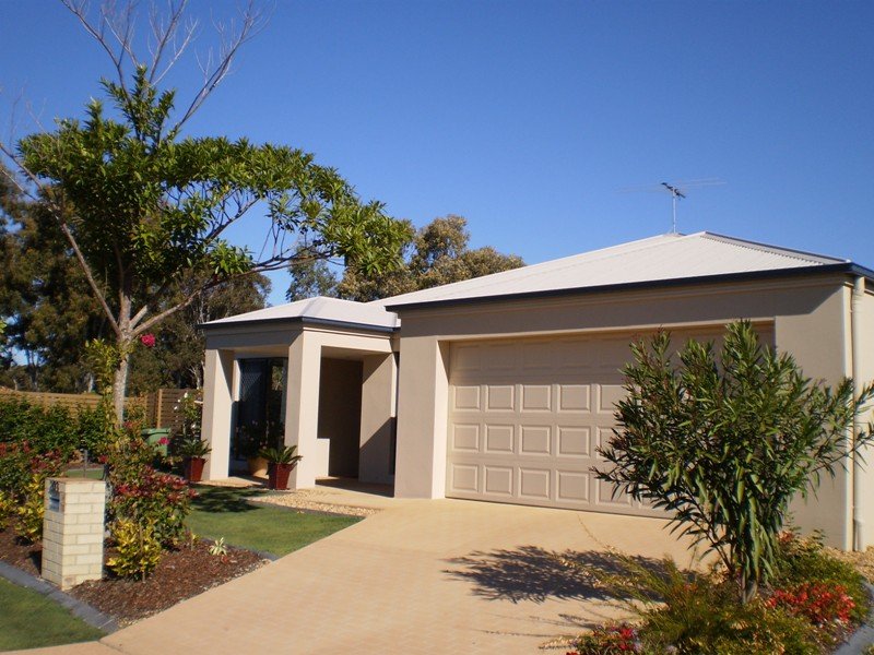 203 Bestmann Road E, Sandstone Point, QLD 4511