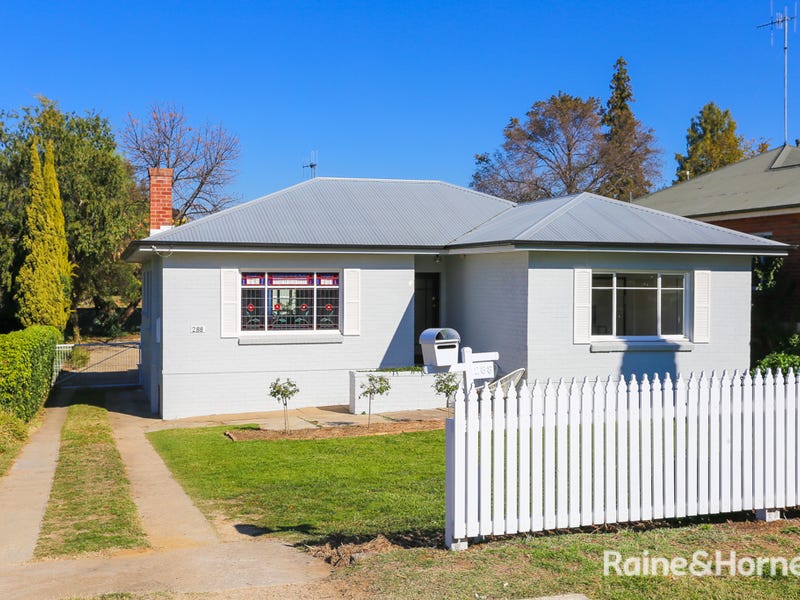 288 Piper Street, Bathurst, NSW 2795 Property Details
