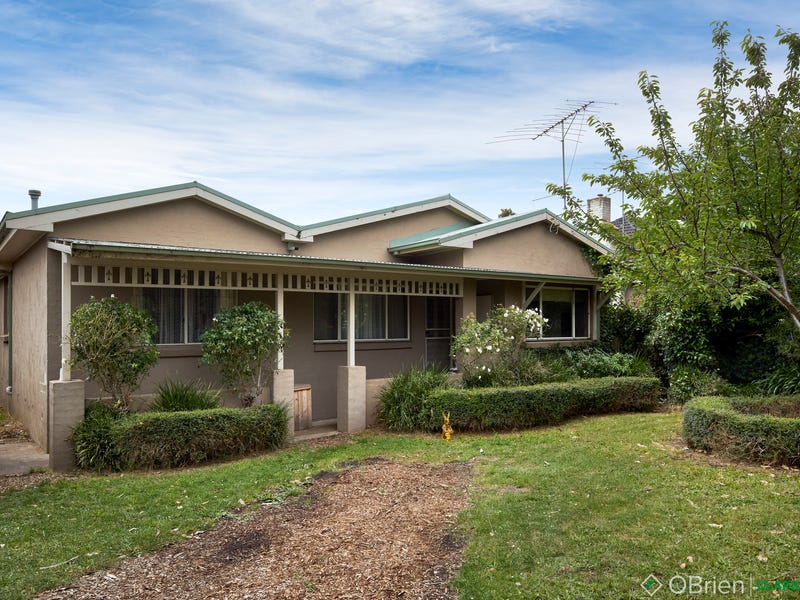 94 Brandy Creek Road, Warragul, Vic 3820 Property Details