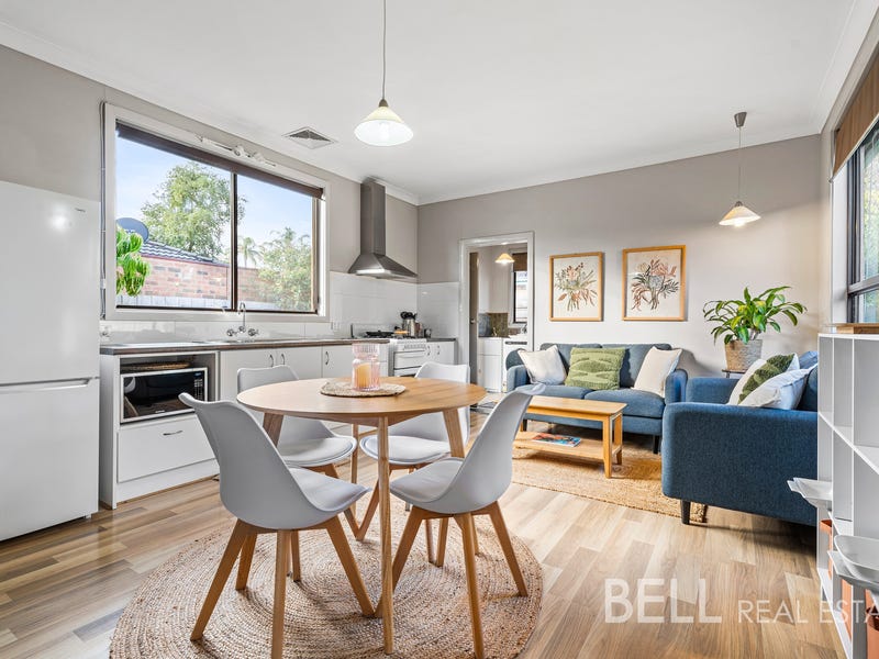 1 Kilsyth Avenue, Kilsyth, Vic 3137 House for Sale