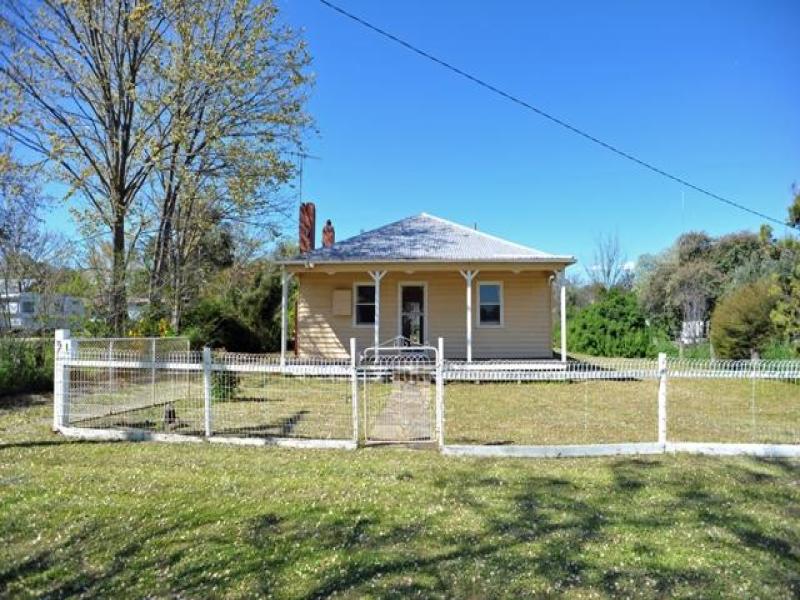 11 Panmure Street, Newstead, VIC 3462