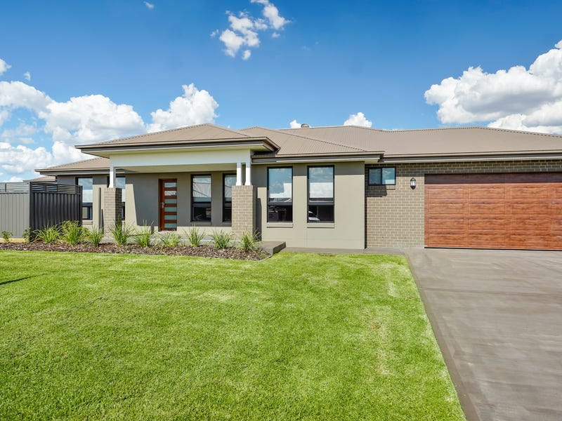 11 Cove Circuit, Southlakes Estate, Dubbo, NSW 2830 House for Sale