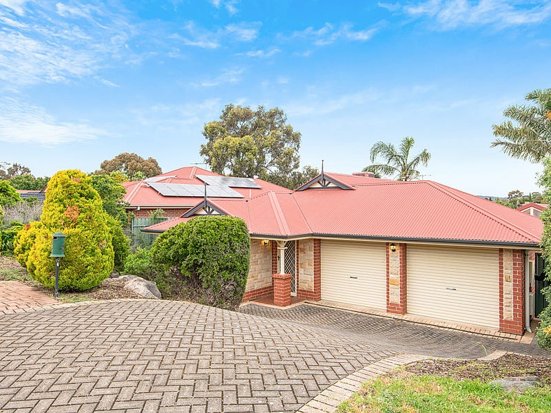15 Cranbourne Drive, O'halloran Hill, SA 5158