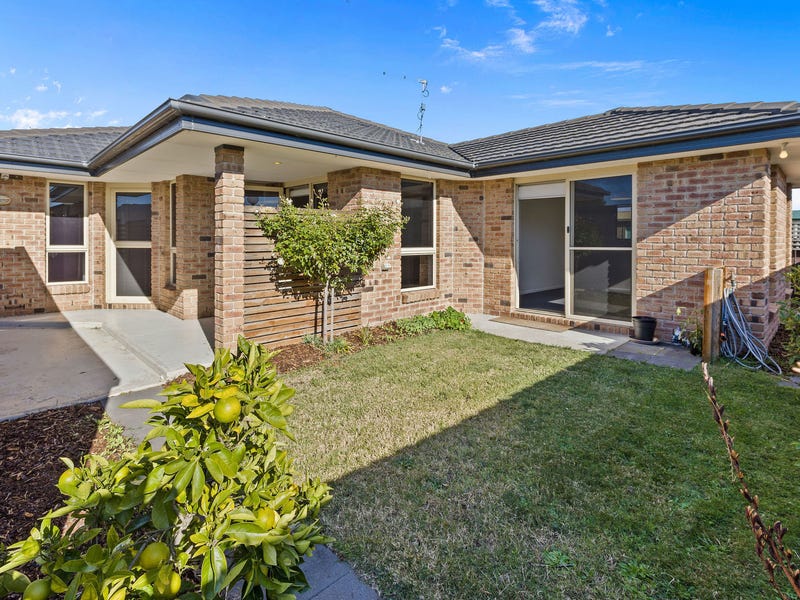 2/15 Club Drive, Shearwater, TAS 7307