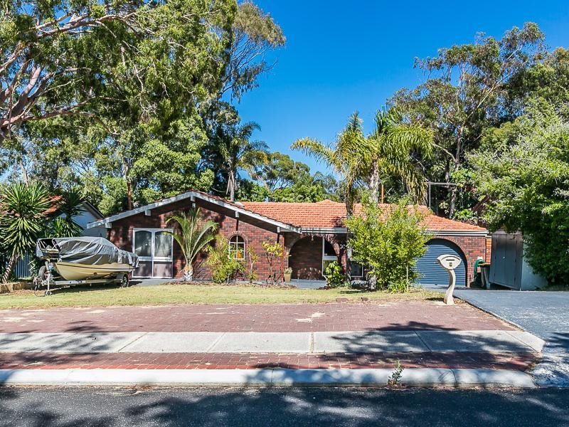 9 Justin Drive, Sorrento, WA 6020 Property Details