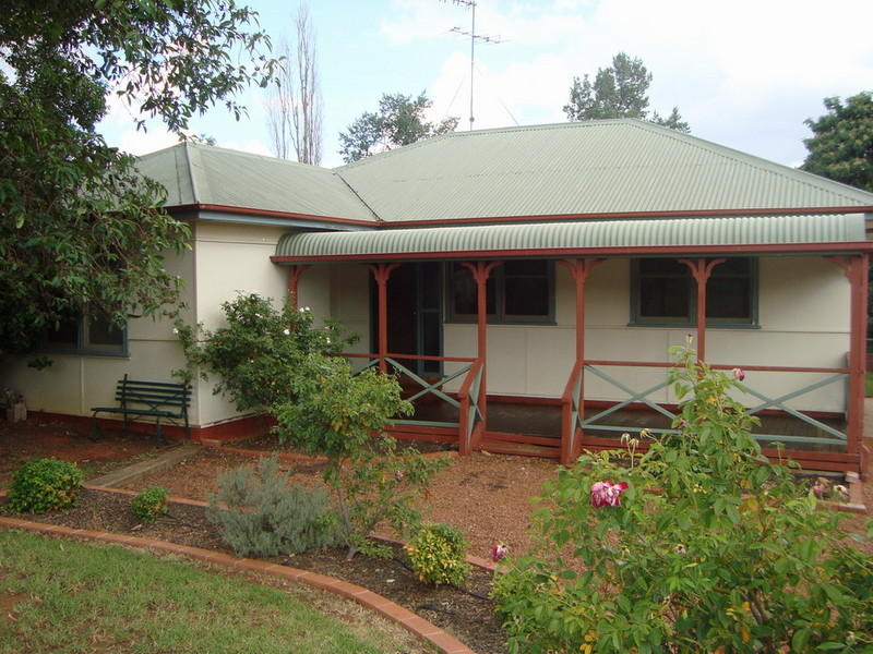 110 Macarthur Street, Griffith, NSW 2680