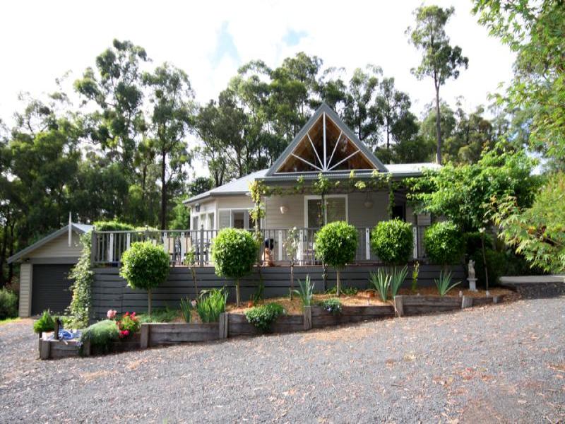 Property 107267039, Emerald, Vic 3782 Property Details