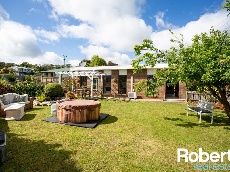 52 Ross Street, Beauty Point, TAS 7270