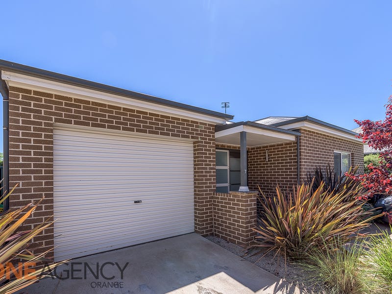 7/29a McLachlan Street, Orange, NSW 2800 Property Details