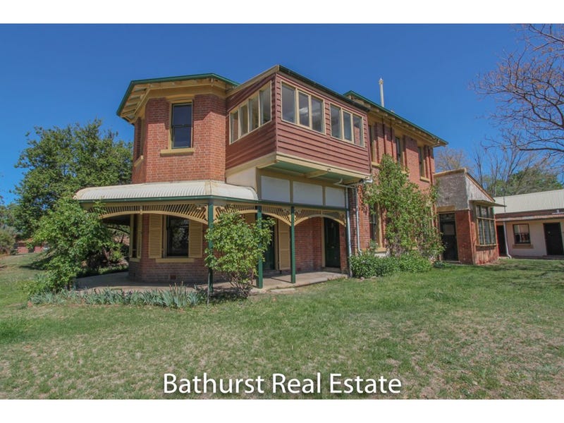 297 Lambert Street, Bathurst, NSW 2795 Property Details