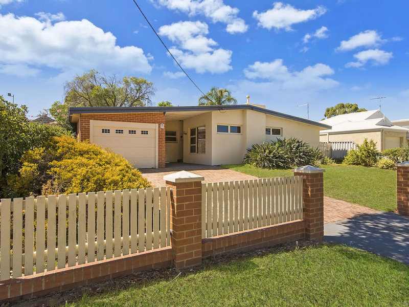 2 Justinian Street, Palmyra, WA 6157 Property Details