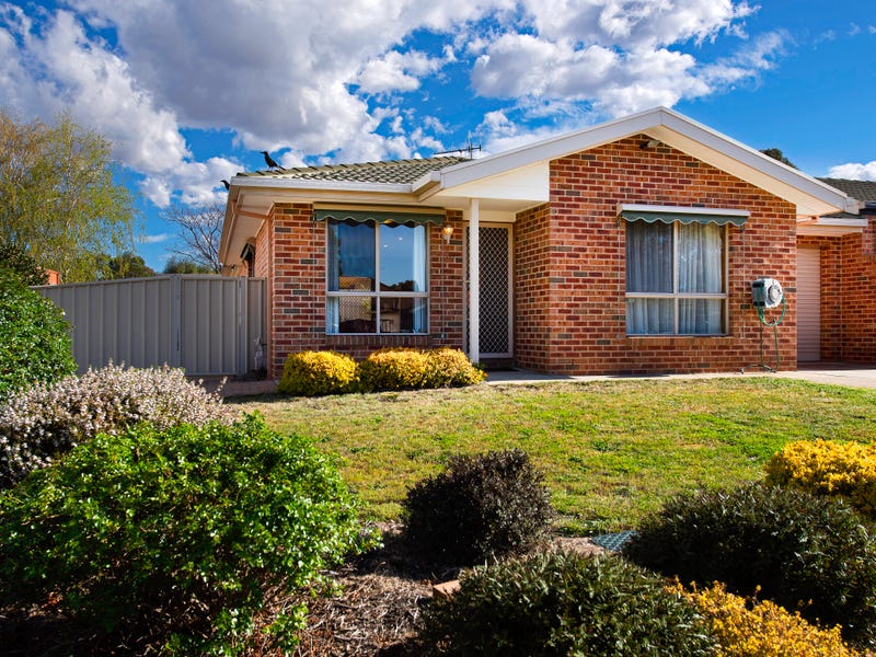 10 Kilburn Close, Dunlop, ACT 2615 Property Details