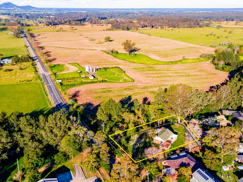 54 Main Road, Cambewarra Village, NSW 2540