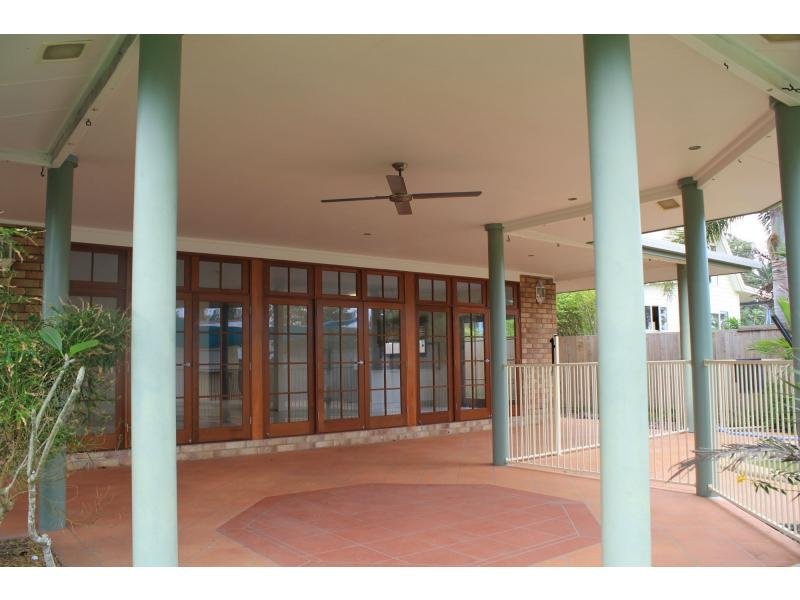 60 Seafarer Street, South Mission Beach, QLD 4852