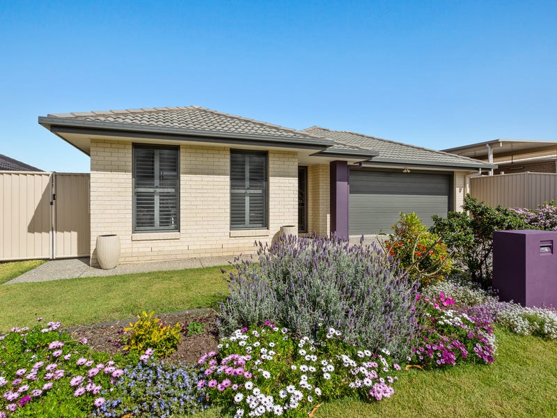 3 Harding Close, Manly West, QLD 4179