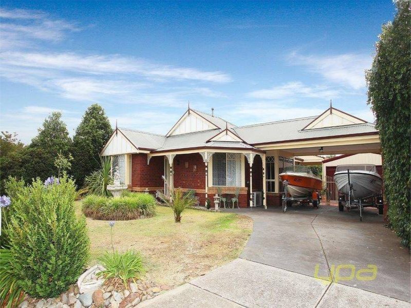 8 Darlingsford Boulevard, Melton, Vic 3337 Property Details