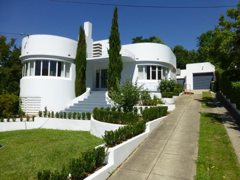 615 Lindsay Avenue, Albury, NSW 2640