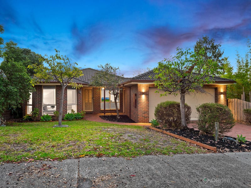 14 Dunnell Rise, Berwick, VIC 3806