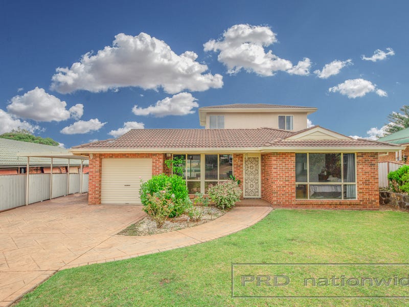 33 Clayton Crescent, Rutherford, NSW 2320 Property Details