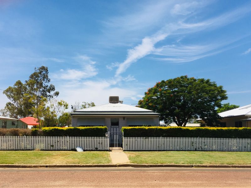 170 Galah Street, Longreach, QLD 4730