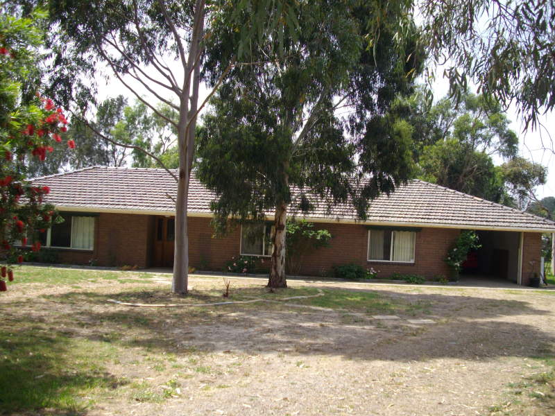 11 Carpenters Lane N, Hastings, VIC 3915