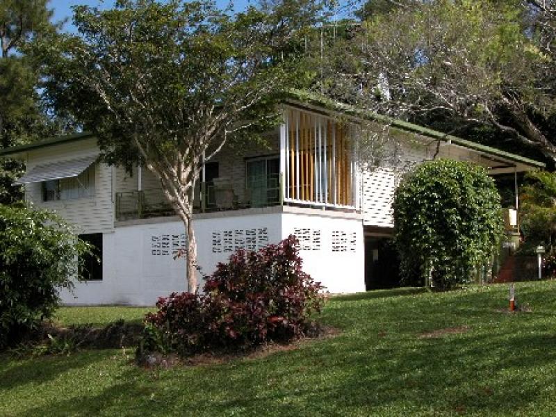 13 Briggs Street, Tully, QLD 4854