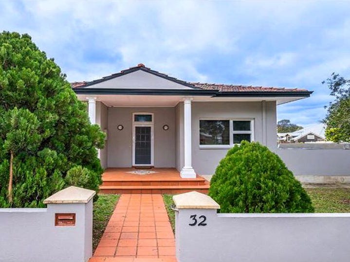 32 Windsor Road, East Fremantle, WA 6158