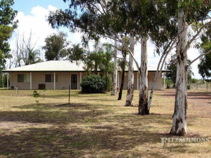 111 Sandalwood Avenue W, Dalby, QLD 4405