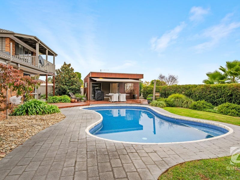 30 Barton Street, West Wodonga, VIC 3690